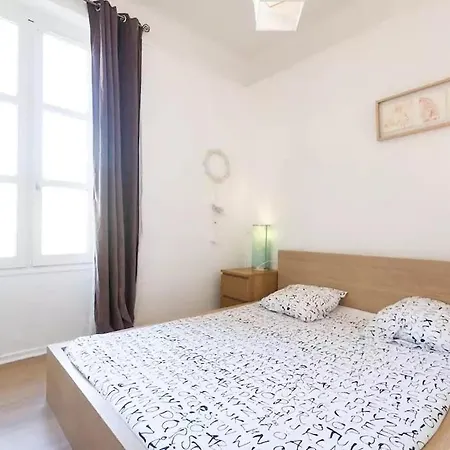 Alexandra 3* 디뉴레뱅