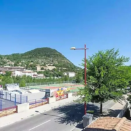 Alexandra 3* 디뉴레뱅