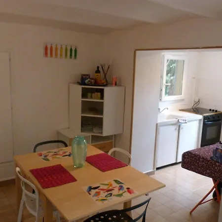 Apartmanhotel Alexandra 3*