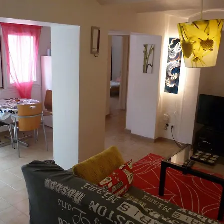 Alexandra Aparthotel 4*